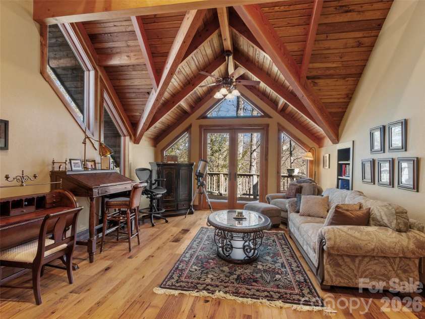 56 Spring House Drive, Burnsville, NC 28714.  MLS# CAR4376620, YatesRealty ID 34081. 