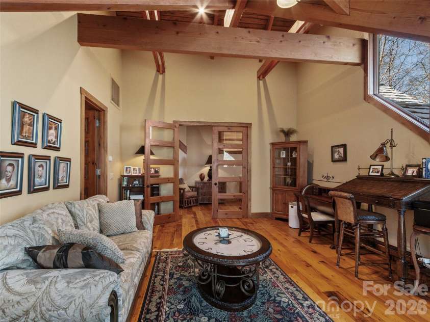 56 Spring House Drive, Burnsville, NC 28714.  MLS# CAR4376620, YatesRealty ID 34081. 
