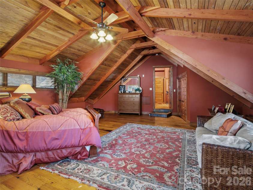 56 Spring House Drive, Burnsville, NC 28714.  MLS# CAR4376620, YatesRealty ID 34081. 