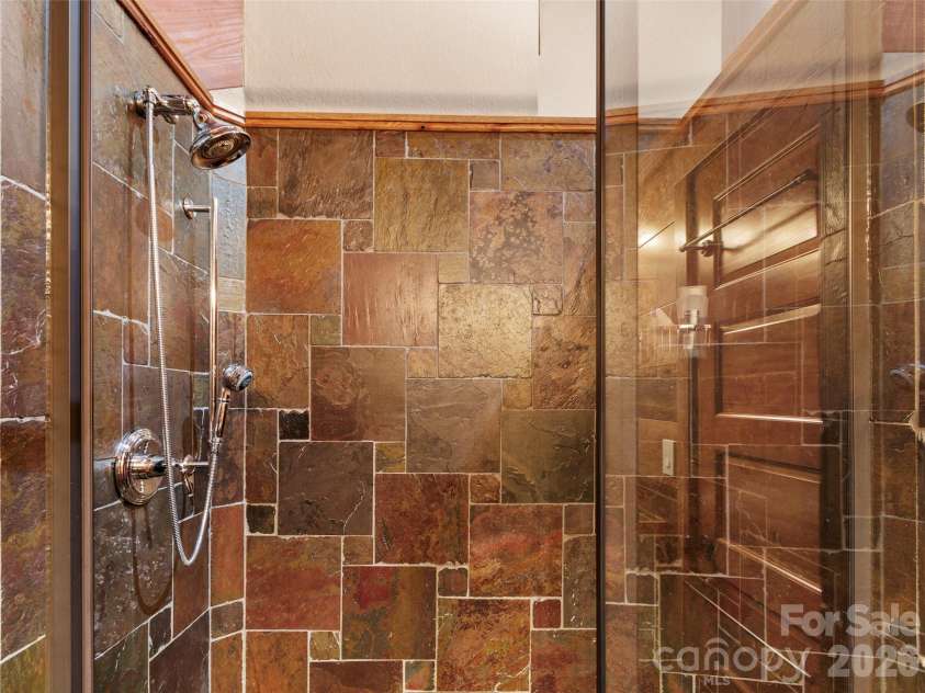 56 Spring House Drive, Burnsville, NC 28714.  MLS# CAR4376620, YatesRealty ID 34081. 