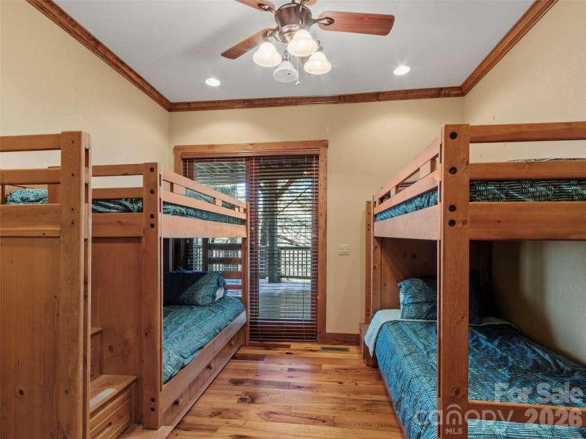 56 Spring House Drive, Burnsville, NC 28714.  MLS# CAR4376620, YatesRealty ID 34081. 