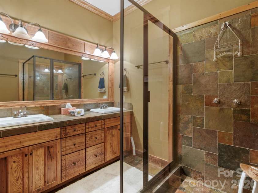 56 Spring House Drive, Burnsville, NC 28714.  MLS# CAR4376620, YatesRealty ID 34081. 
