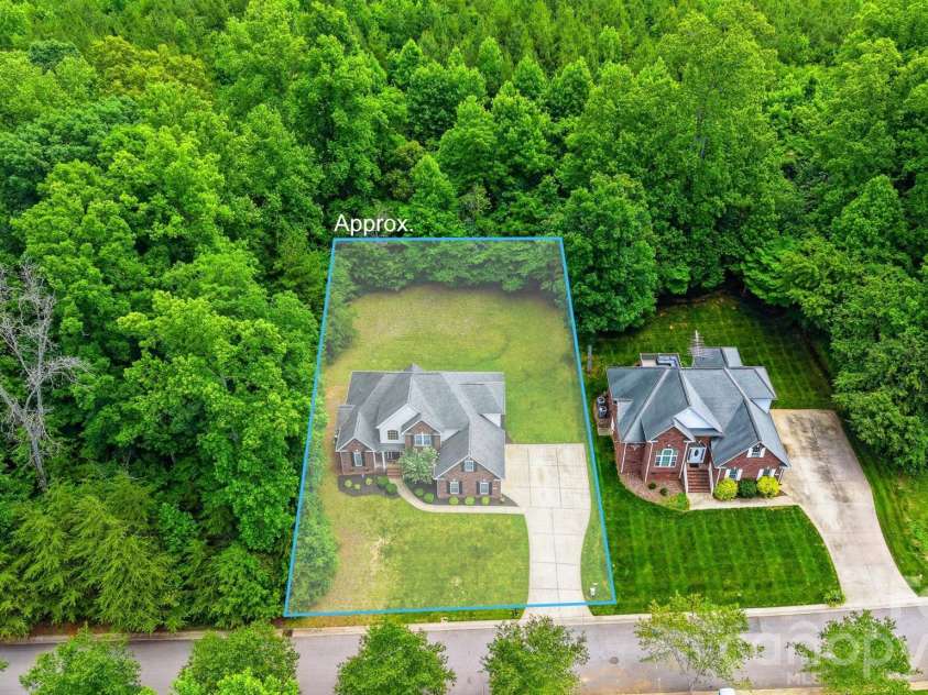 1110 Mayfield Circle, Conover, NC 28613.  MLS# CAR4393654, YatesRealty ID 34082. 