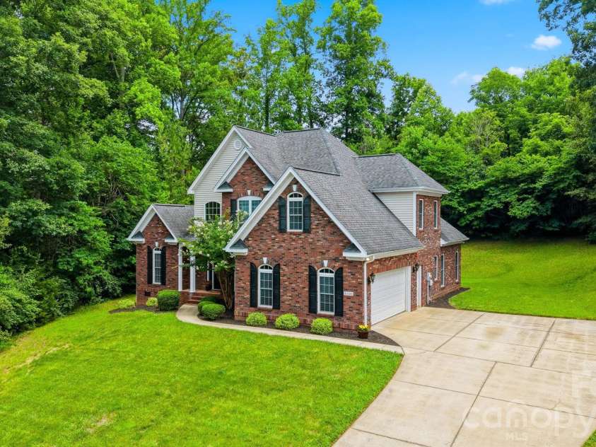 1110 Mayfield Circle, Conover, NC 28613.  MLS# CAR4393654, YatesRealty ID 34082. 