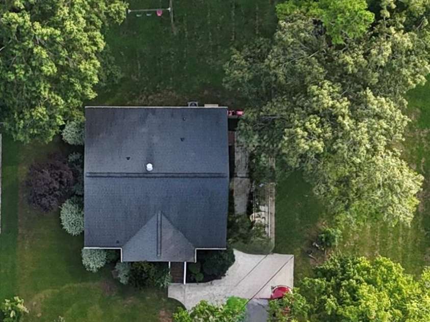 124 Roberts Avenue, York, SC 29745.  MLS# CAR4292592, YatesRealty ID 34082. 