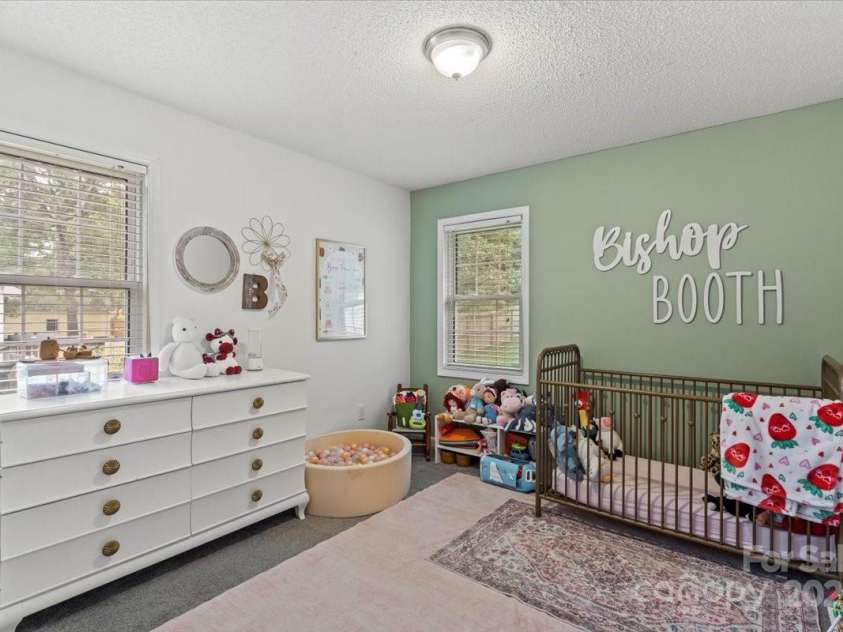 124 Roberts Avenue, York, SC 29745.  MLS# CAR4292592, YatesRealty ID 34082. 