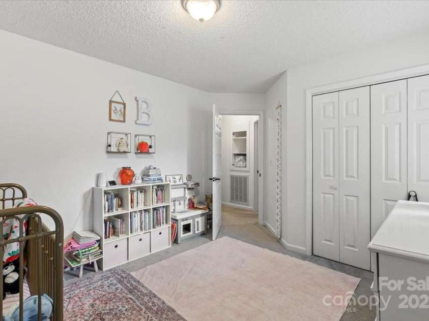 124 Roberts Avenue, York, SC 29745.  MLS# CAR4292592, YatesRealty ID 34082. 