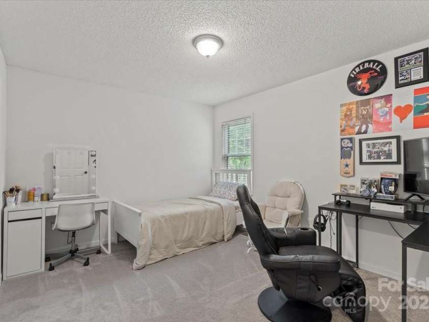 124 Roberts Avenue, York, SC 29745.  MLS# CAR4292592, YatesRealty ID 34082. 