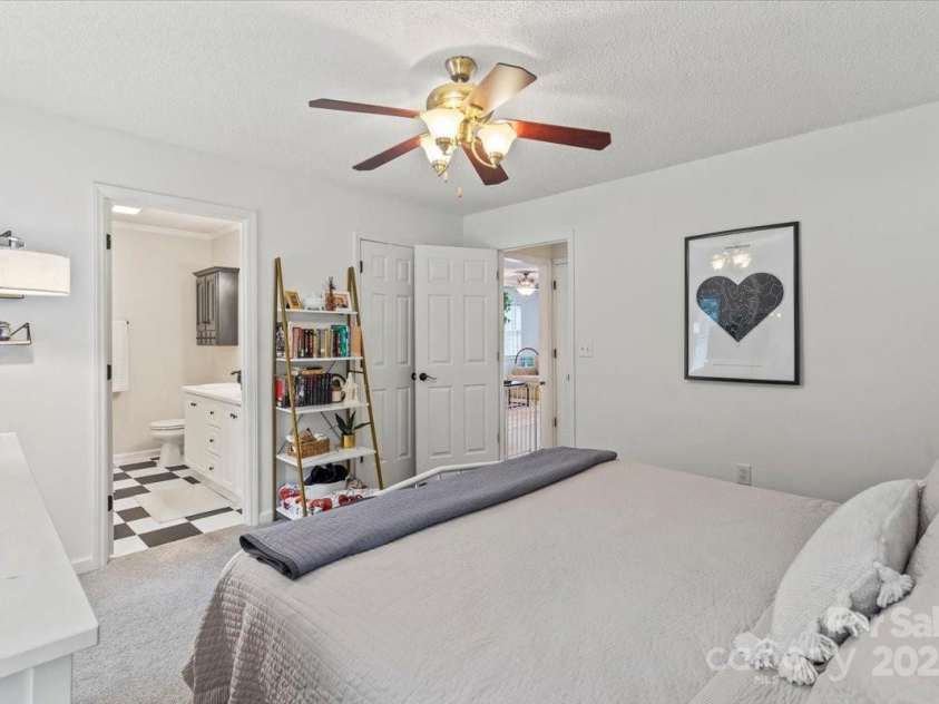 124 Roberts Avenue, York, SC 29745.  MLS# CAR4292592, YatesRealty ID 34082. 