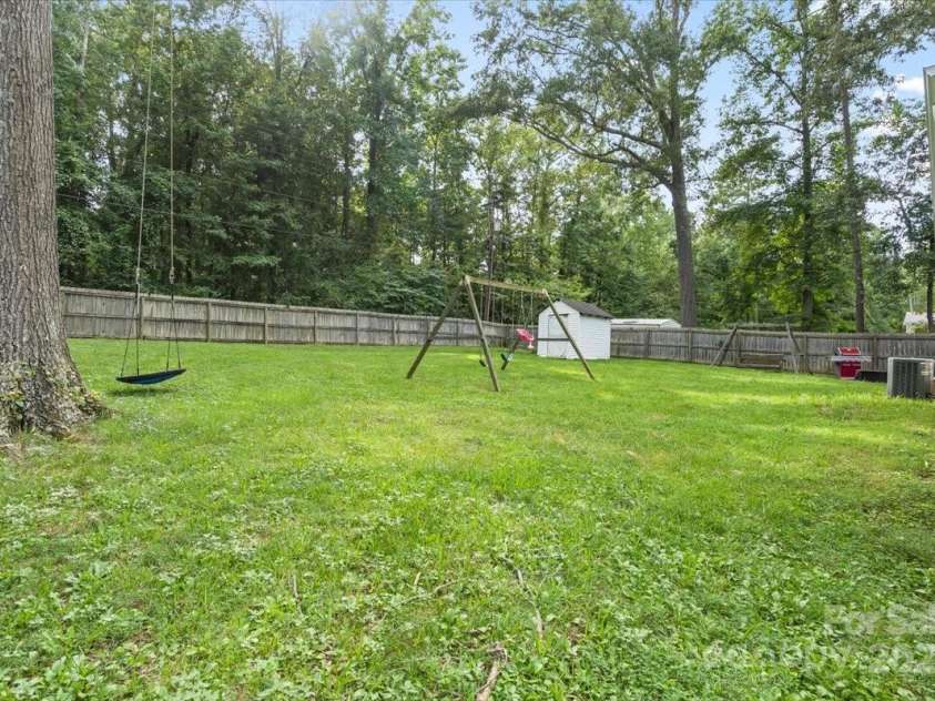 124 Roberts Avenue, York, SC 29745.  MLS# CAR4292592, YatesRealty ID 34082. 