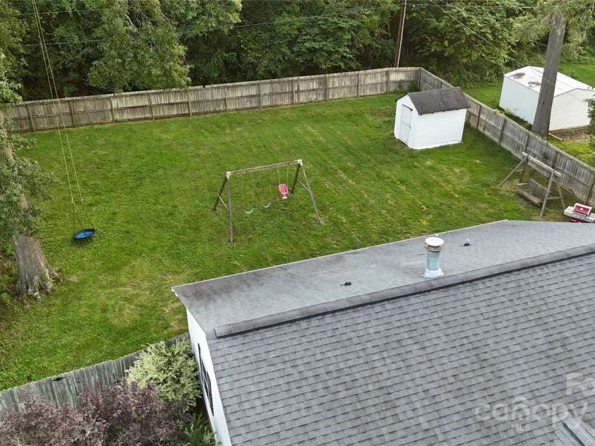 124 Roberts Avenue, York, SC 29745.  MLS# CAR4292592, YatesRealty ID 34082. 