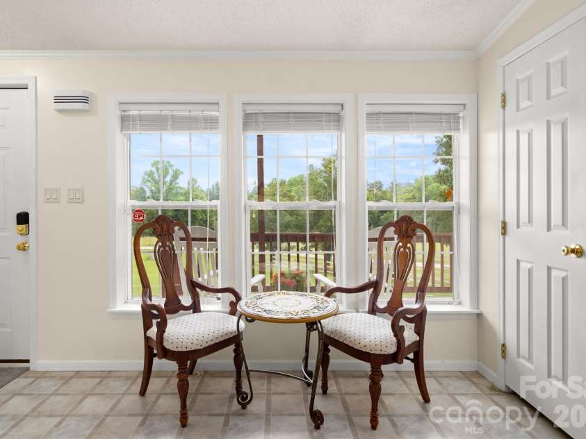30 Countryside Drive, Hendersonville, NC 28792.  MLS# CAR4393532, YatesRealty ID 34083. 