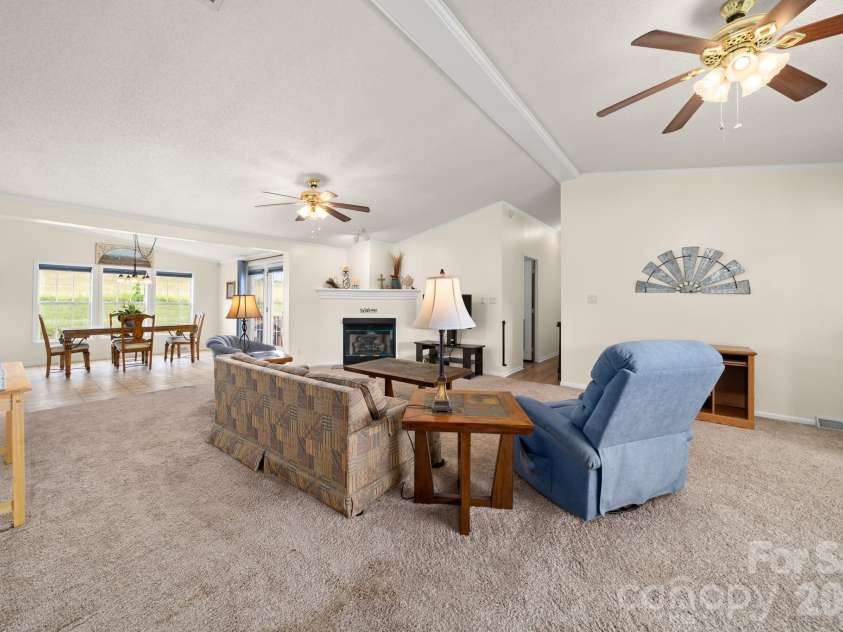 30 Countryside Drive, Hendersonville, NC 28792.  MLS# CAR4393532, YatesRealty ID 34083. 