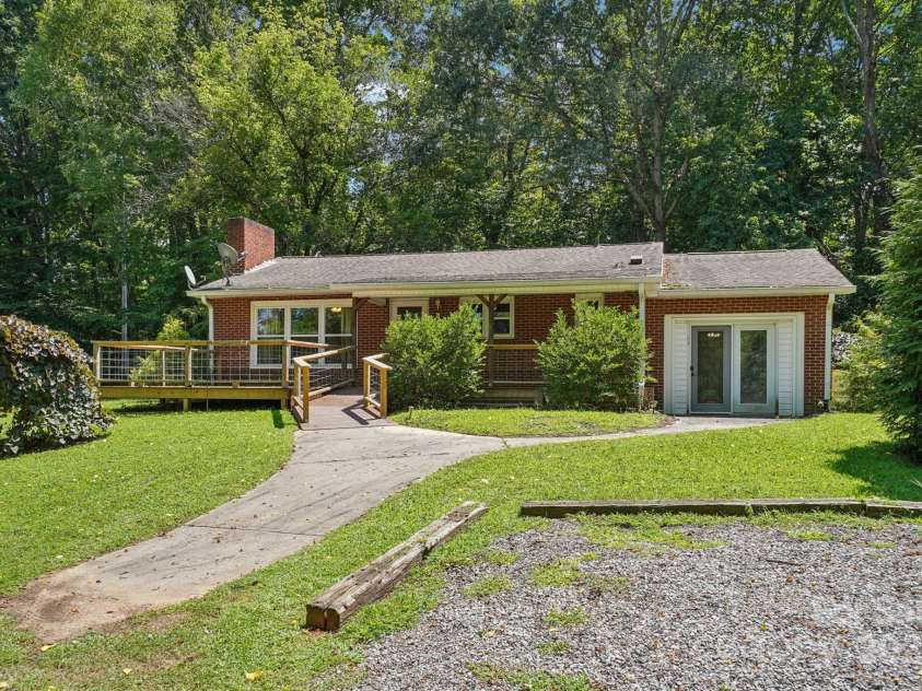 623 Edwards Cove Road, Waynesville, NC 28786.  MLS# CAR4295246, YatesRealty ID 34083. Welcome to your new home in Bethel!