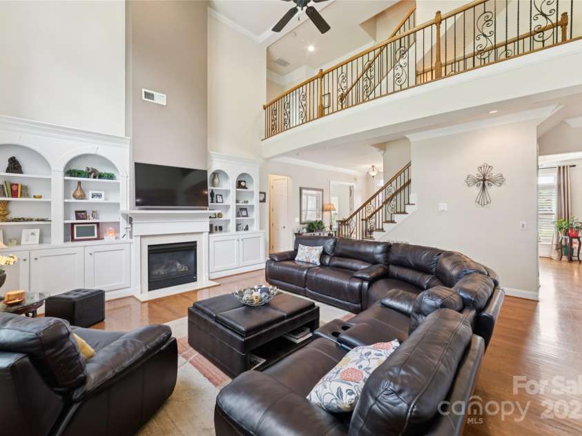 5518 Two Iron Drive, Matthews, NC 28104.  MLS# CAR4295354, YatesRealty ID 34084. 