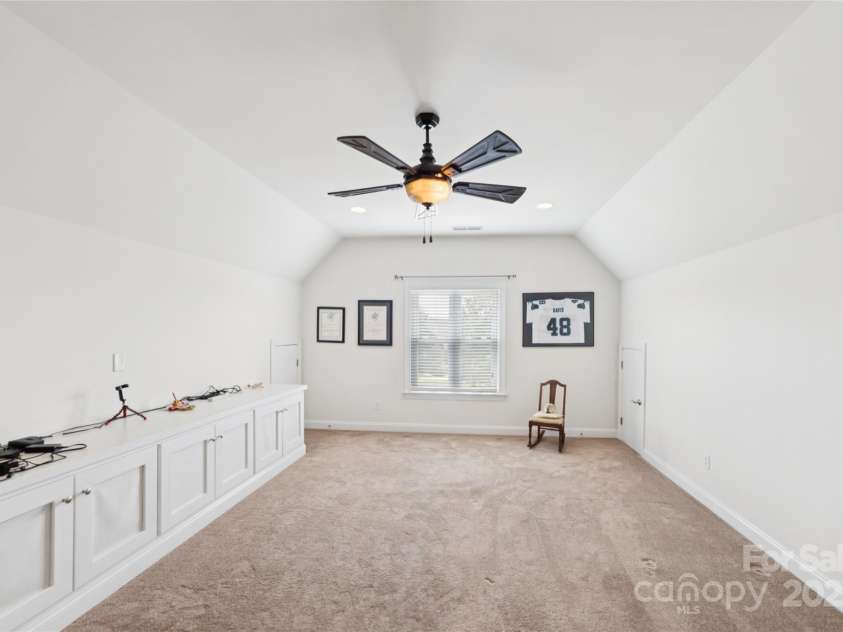 5518 Two Iron Drive, Matthews, NC 28104.  MLS# CAR4295354, YatesRealty ID 34084. 