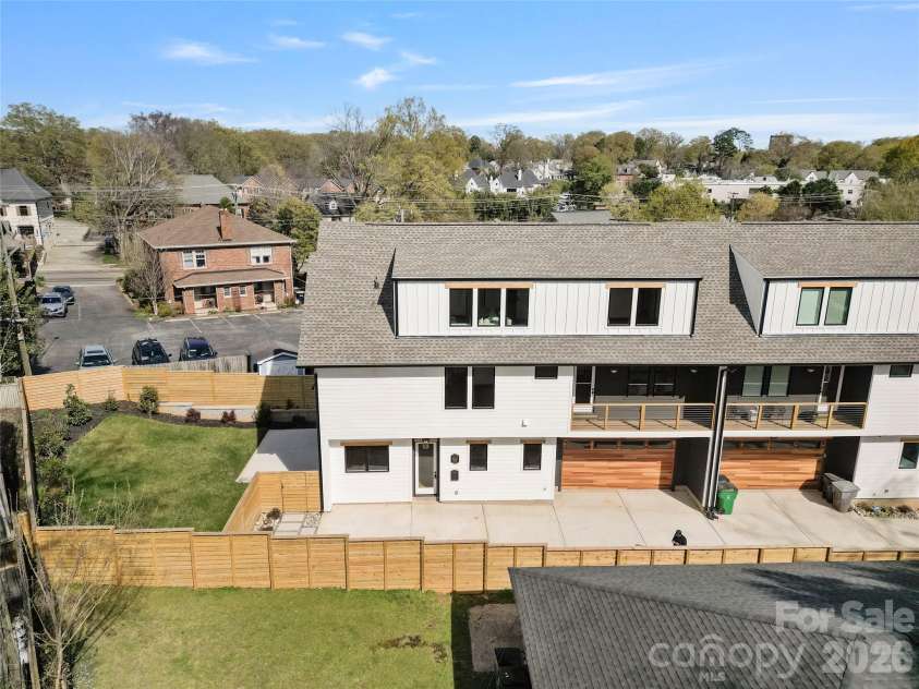 2117 Lombardy Circle, Charlotte, NC 28203.  MLS# CAR4344981, YatesRealty ID 34085. 