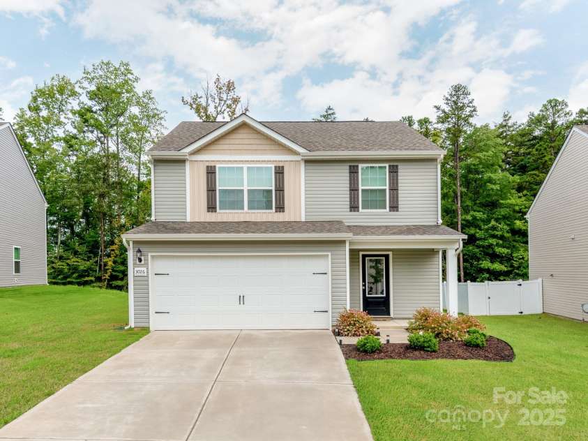 3026 Trailblazer Street, Charlotte, NC 28215.  MLS# CAR4295359, YatesRealty ID 34085. 