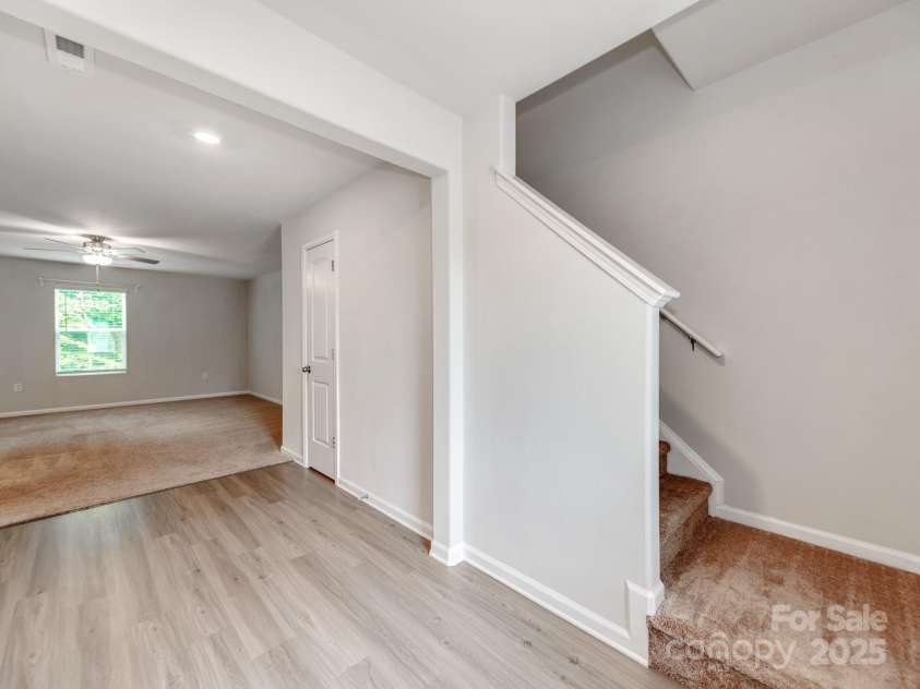 3026 Trailblazer Street, Charlotte, NC 28215.  MLS# CAR4295359, YatesRealty ID 34085. 