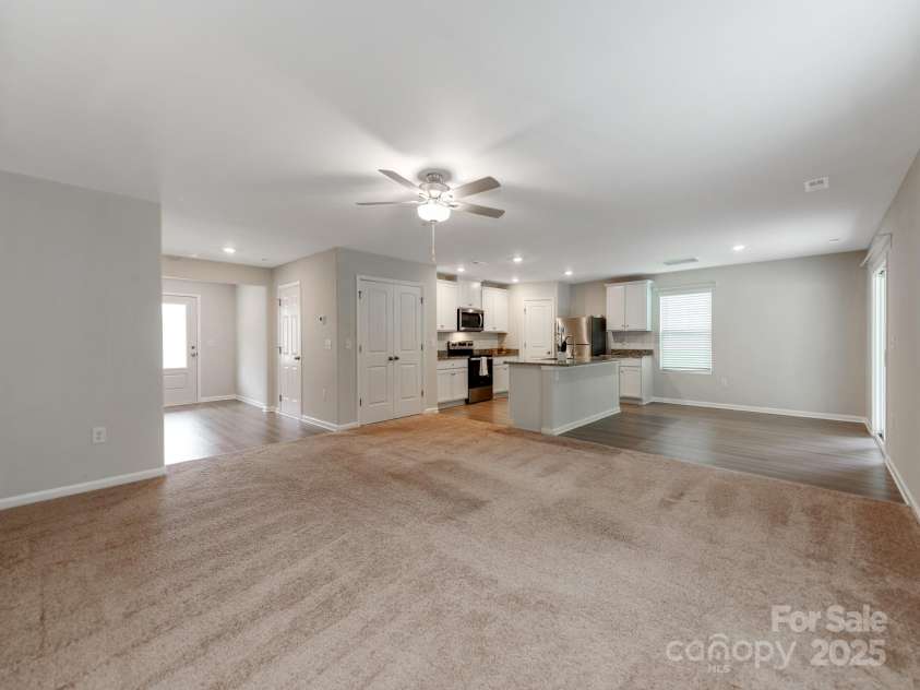 3026 Trailblazer Street, Charlotte, NC 28215.  MLS# CAR4295359, YatesRealty ID 34085. 