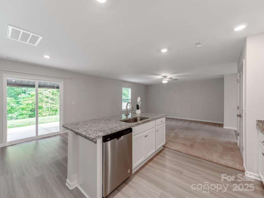 3026 Trailblazer Street, Charlotte, NC 28215.  MLS# CAR4295359, YatesRealty ID 34085. 