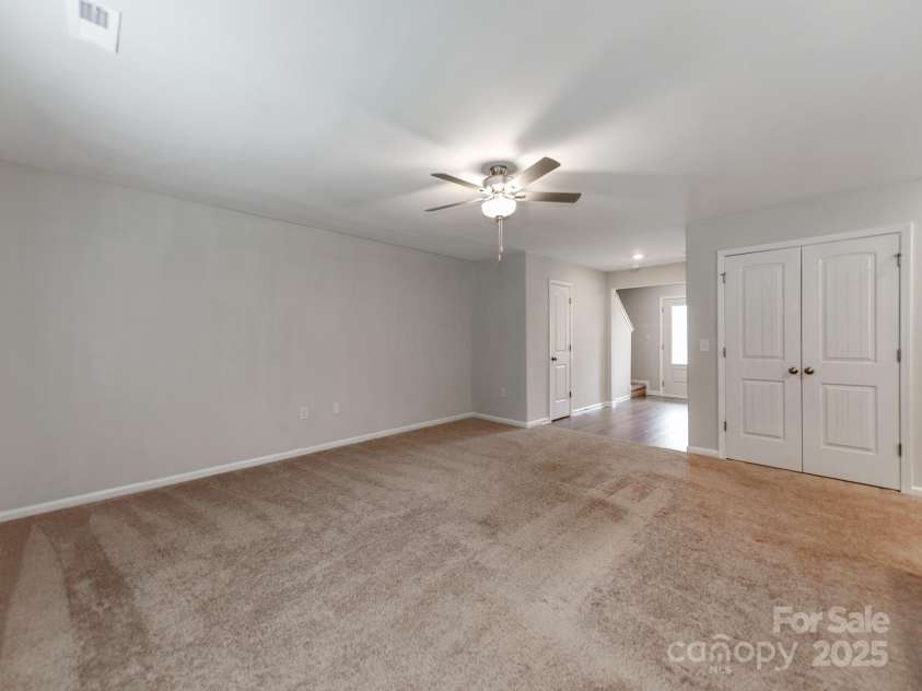 3026 Trailblazer Street, Charlotte, NC 28215.  MLS# CAR4295359, YatesRealty ID 34085. 
