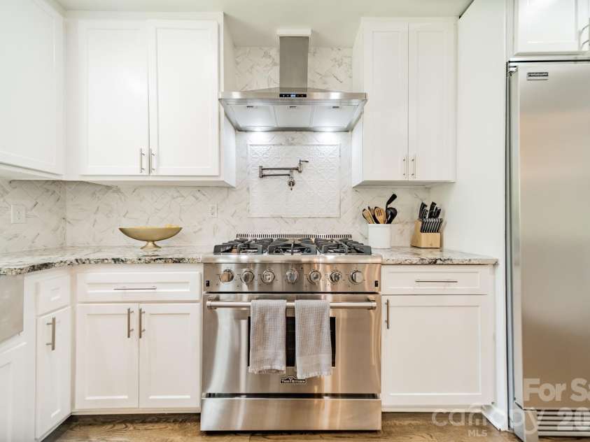 19533 Bustle Road, Cornelius, NC 28031.  MLS# CAR4376698, YatesRealty ID 34088. 