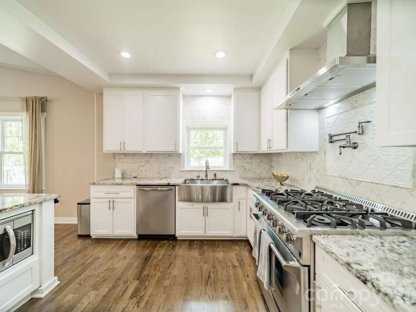 19533 Bustle Road, Cornelius, NC 28031.  MLS# CAR4376698, YatesRealty ID 34088. 
