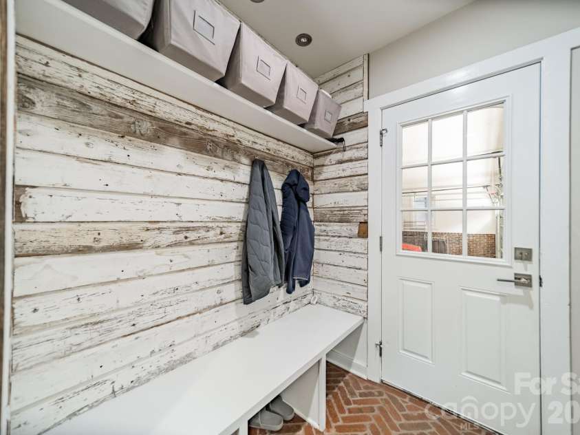 19533 Bustle Road, Cornelius, NC 28031.  MLS# CAR4376698, YatesRealty ID 34088. 