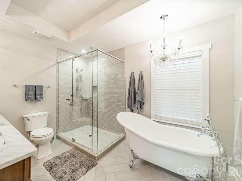19533 Bustle Road, Cornelius, NC 28031.  MLS# CAR4376698, YatesRealty ID 34088. 