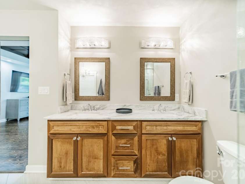 19533 Bustle Road, Cornelius, NC 28031.  MLS# CAR4376698, YatesRealty ID 34088. 