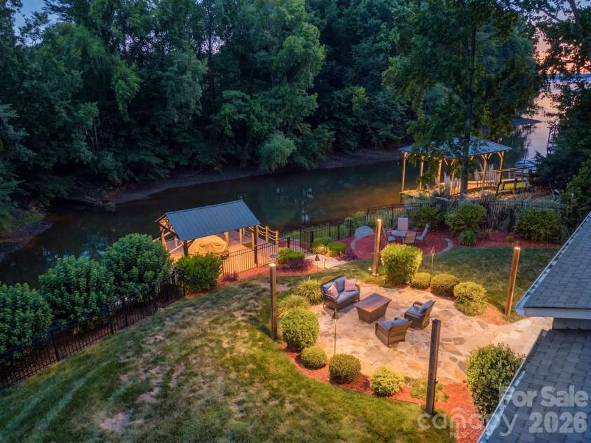 19533 Bustle Road, Cornelius, NC 28031.  MLS# CAR4376698, YatesRealty ID 34088. 
