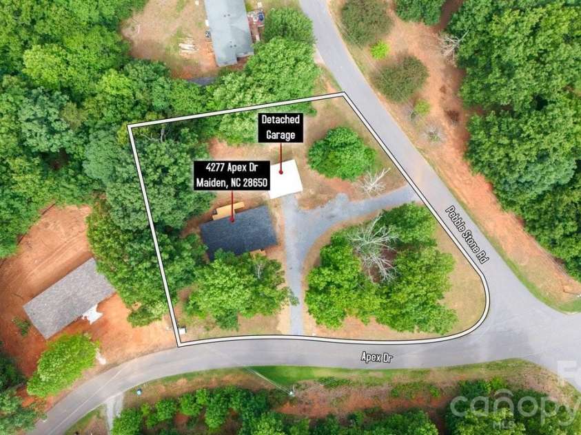 4277 Apex Drive, Maiden, NC 28650.  MLS# CAR4397194, YatesRealty ID 34089. 