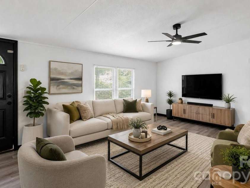 4277 Apex Drive, Maiden, NC 28650.  MLS# CAR4397194, YatesRealty ID 34089. 