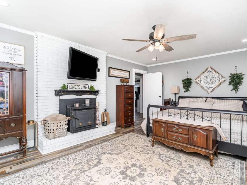 4710 Mooresville Road, Salisbury, NC 28147.  MLS# CAR4278299, YatesRealty ID 3409. 