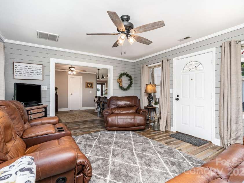 4710 Mooresville Road, Salisbury, NC 28147.  MLS# CAR4278299, YatesRealty ID 3409. 