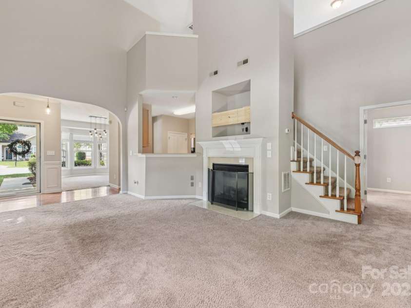 6506 Avonlea Court, Charlotte, NC 28269.  MLS# CAR4295222, YatesRealty ID 34090. 