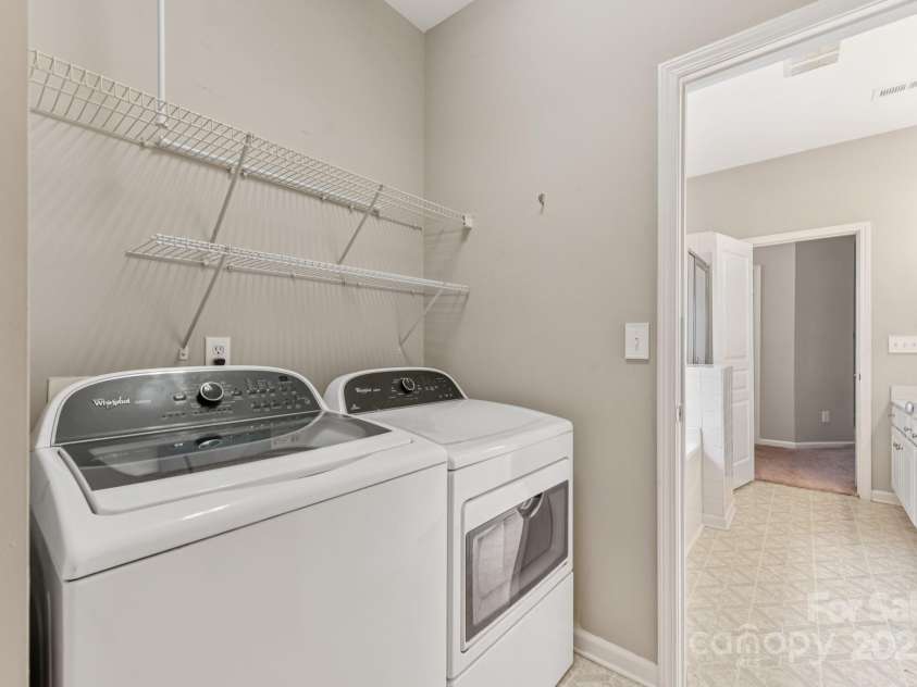 6506 Avonlea Court, Charlotte, NC 28269.  MLS# CAR4295222, YatesRealty ID 34090. 
