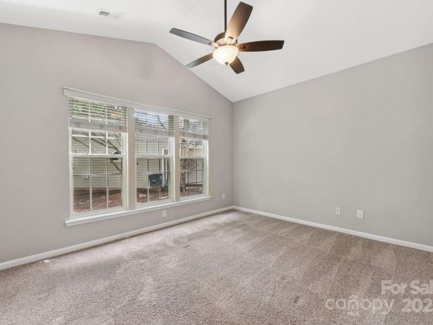 6506 Avonlea Court, Charlotte, NC 28269.  MLS# CAR4295222, YatesRealty ID 34090. 