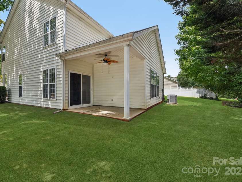 6506 Avonlea Court, Charlotte, NC 28269.  MLS# CAR4295222, YatesRealty ID 34090. 