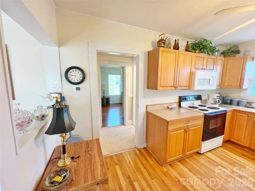 108 Snipe Street, Kannapolis, NC 28081.  MLS# CAR4398594, YatesRealty ID 34091. 