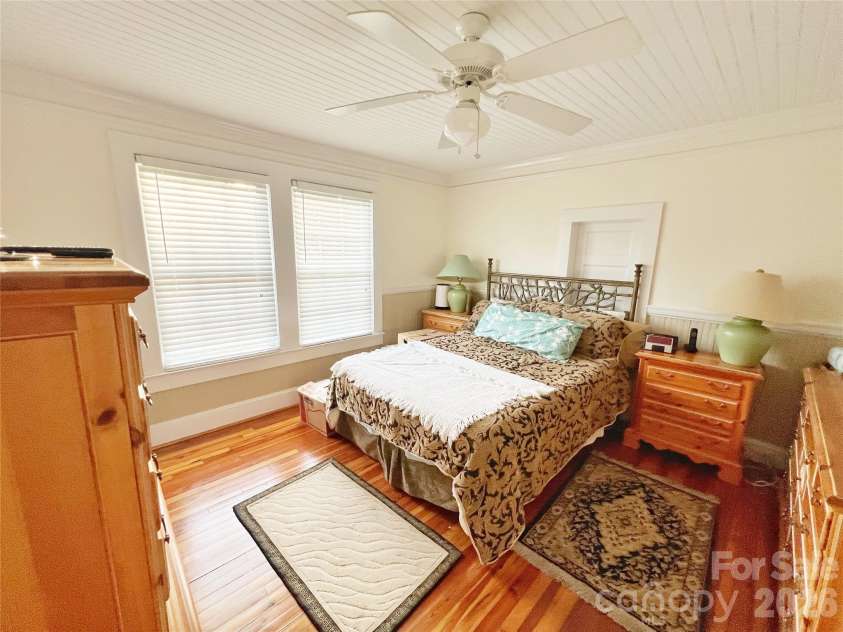 108 Snipe Street, Kannapolis, NC 28081.  MLS# CAR4398594, YatesRealty ID 34091. Looking in bedroom 2