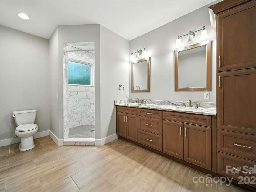 1327 Scenic Lane, Granite Falls, NC 28630.  MLS# CAR4295313, YatesRealty ID 34092. 