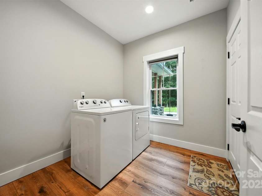 1327 Scenic Lane, Granite Falls, NC 28630.  MLS# CAR4295313, YatesRealty ID 34092. 