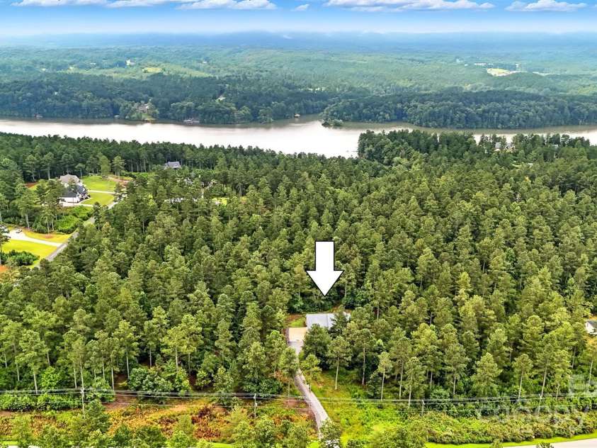 1327 Scenic Lane, Granite Falls, NC 28630.  MLS# CAR4295313, YatesRealty ID 34092. 