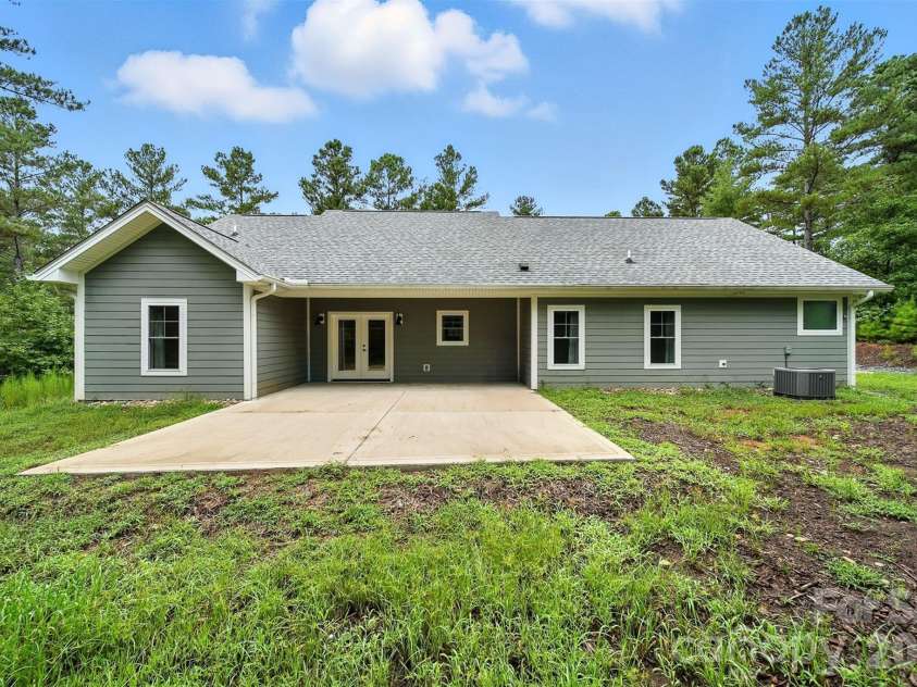 1327 Scenic Lane, Granite Falls, NC 28630.  MLS# CAR4295313, YatesRealty ID 34092. 