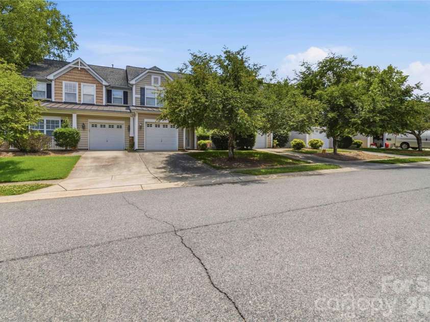 742 Winding Way, Rock Hill, SC 29732.  MLS# CAR4395092, YatesRealty ID 34093. 