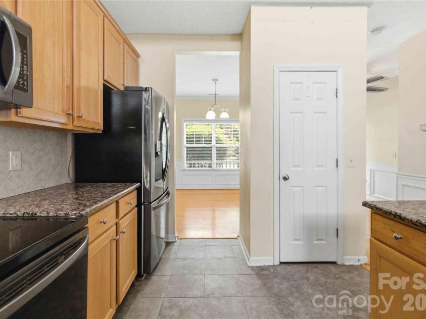 742 Winding Way, Rock Hill, SC 29732.  MLS# CAR4395092, YatesRealty ID 34093. 