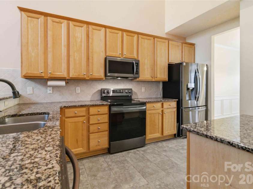 742 Winding Way, Rock Hill, SC 29732.  MLS# CAR4395092, YatesRealty ID 34093. 