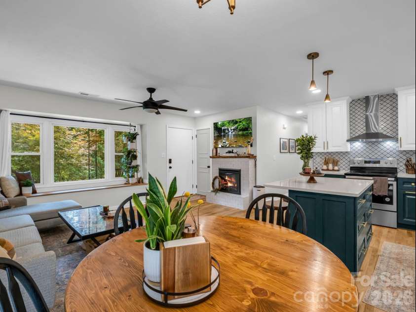 14 Penelope Street, Black Mountain, NC 28711.  MLS# CAR4394587, YatesRealty ID 34094. 